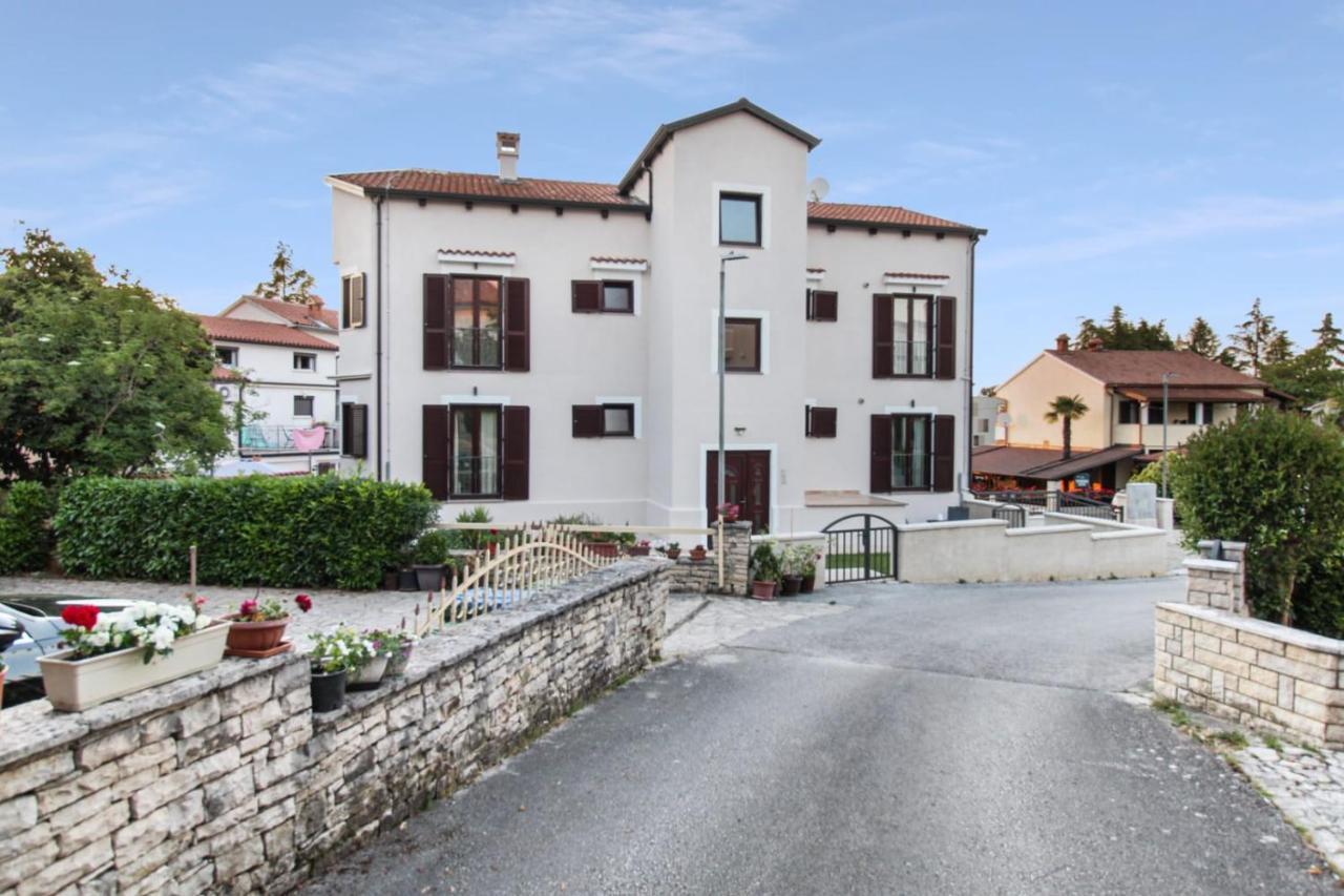 Apartments Villa Alba Porec Ngoại thất bức ảnh