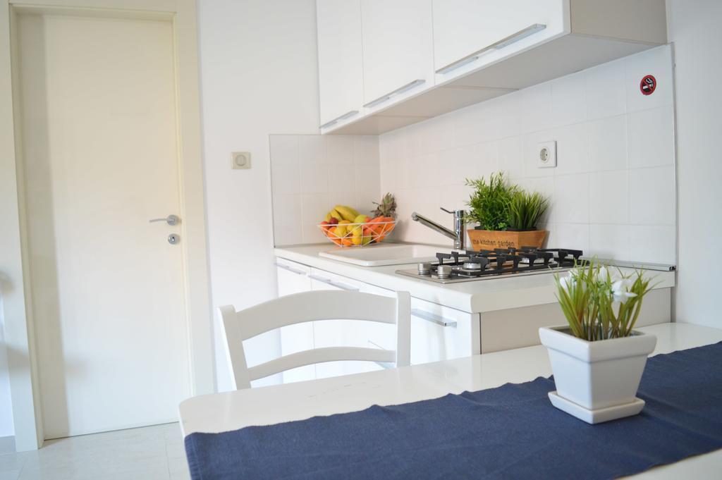Apartments Villa Alba Porec Ngoại thất bức ảnh