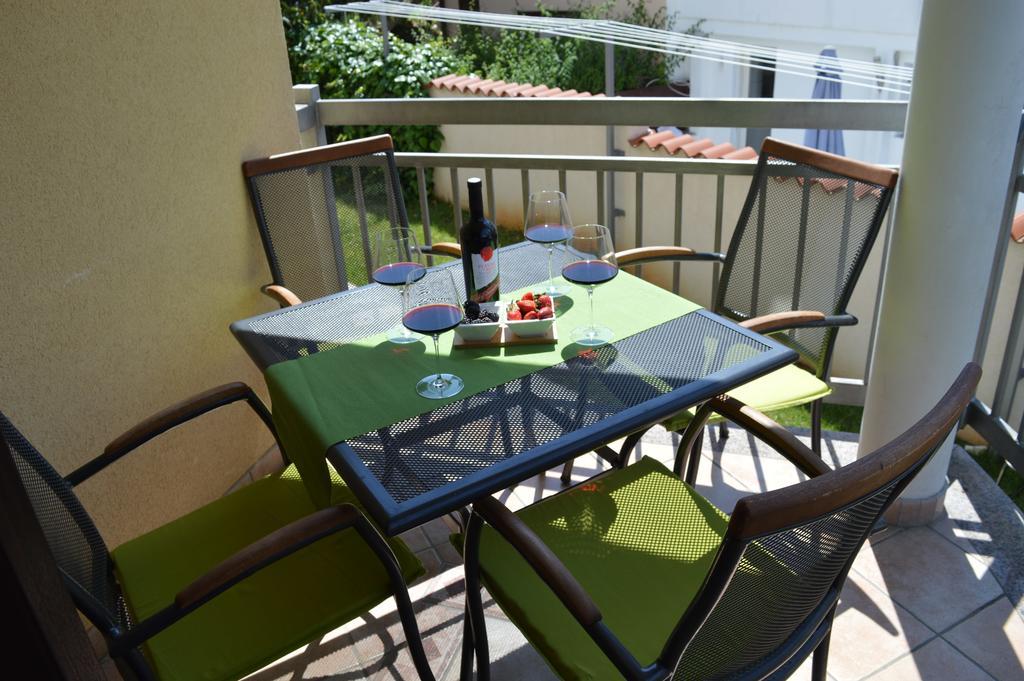 Apartments Villa Alba Porec Ngoại thất bức ảnh