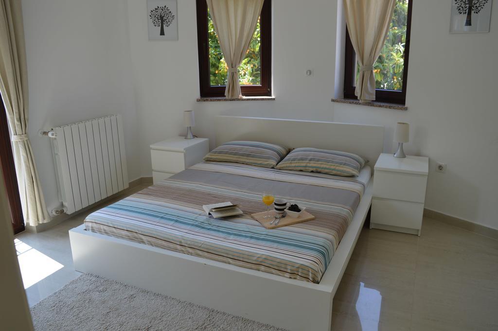 Apartments Villa Alba Porec Ngoại thất bức ảnh