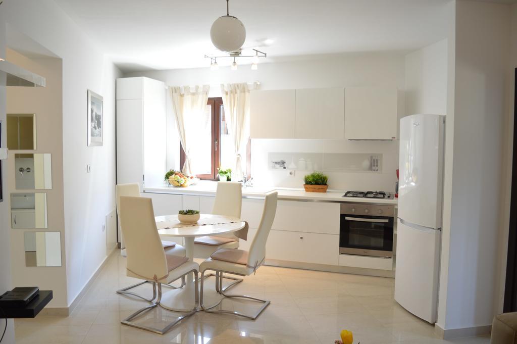 Apartments Villa Alba Porec Ngoại thất bức ảnh