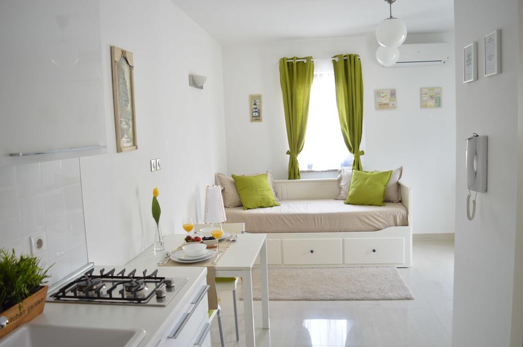 Apartments Villa Alba Porec Ngoại thất bức ảnh